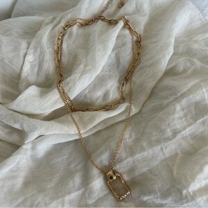 Gold diamond necklace